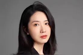 涉事院长被采取刑事强制措施#官方通报医院院长贩卖出生证 #新闻姐 @抖音短视频视频封面