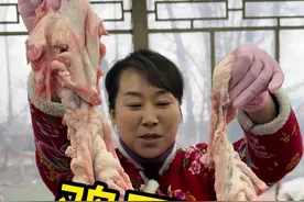 今天靠点油滋啦，有知道鸡冠油是啥的没#农村生活 #农村美食 #我的乡村生活