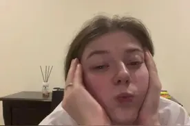 她以后一定是个持家小能手#记录真实生活 #情侣日常 #日常vlog #情侣 #海外生活