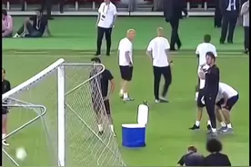 国足停球祖师爷马塞洛训练时的停球名场面！国足球员看了自愧不如 #dou来足球季 #足球的魅力视频封面