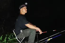 晚上一个人在野外夜钓是种什么体验#钓鱼人就是这么疯狂 #钓鱼的乐趣只有钓鱼人懂 #男人的快乐就是这么简单视频封面