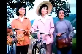 80年代农村喜剧电影《飞来的女婿》相亲，精彩片段分享给大家欣赏视频封面