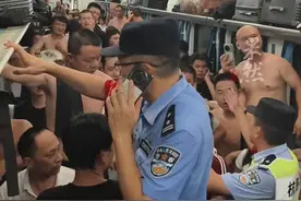 12306称列车故障不开门是为旅客安全（现代快报）