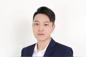 新能源汽车撞向电动车致 3 死 3 伤，肇事司机称是刹车失灵#警方通报蚌埠发生车祸致3死3伤 #安徽蚌埠 #社会热点事件 #王嘉昌律师视频封面