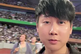 林俊杰深圳演唱会，一千年以后#路人视角 #林俊杰 #南宁分杰 #一千年以后视频封面