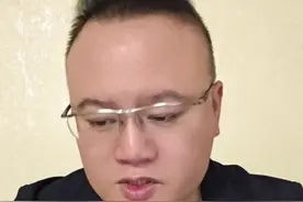 父母短暂的陪伴对于孩子来说，不知道算是礼物还是惩罚！ #妈妈离世 女儿被爸爸带着跳楼 #热评 #热点视频封面