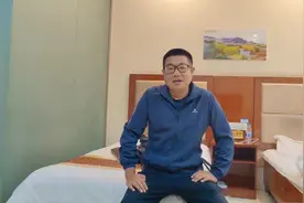 甘肃省阿克塞哈萨克族自治县，县城建在戈壁滩，人口少环境好视频封面