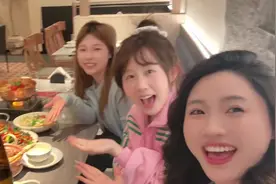 四个姐妹南京特种兵玩了2天，凌晨到家看一眼小米su7踏实视频封面