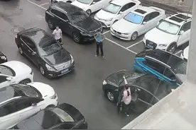 #沈阳 女司机逆行造成大堵车，却让正常行驶的车主倒车，双方僵持半小时，看最后结果，视频封面