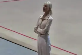 #俄罗斯美女教练 #阿娜斯塔西娅 #中国艺术体操队第一个世界冠军视频封面