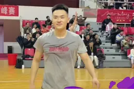 @孟博龙_ ：把双人百分打成单打的男人#触地即燃 #moon王秋男vs孟博龙李瑞 #篮球 #孟博龙 #集梦116