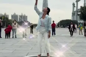 #经过多少次的难关？  #降临在这人间。 #流过多少的泪和汗？求一个圆满。 。