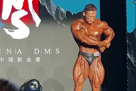 雷英琪个人展示，上海职业赛古典#健美 #dms上海职业赛 #奥赛