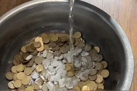 洗硬币教程，全是铜锈到闪闪发光，惊不惊喜，意不意外 #一顿操作猛如虎 #硬币