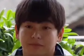 #彭昱畅怎么瘦成这样了？ 此前因突发急性阑尾炎接受手术，术后恢复期体重骤降，最瘦时仅118斤。#彭昱畅 #减肥 （来源：浪涨新闻）