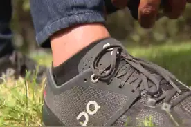 电子脚镣有多硬核，戴上后基本没法摆脱，它是怎么工作的 视频封面