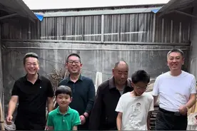 老爷子今天要记仨工惹得俺兄弟仨哈哈大笑，生活中有两个哥哥真好，今世兄弟做不够，来生还要做兄弟#记录我的农村生活 #我的乡村生活 #兄弟情 #三河哥视频封面