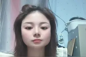 别人的三十岁，成熟稳重，事业家庭都已步入正轨，我的三十岁啊，一事无成 未来一片茫然 就连活着都花光了我所有的力气，等待我的是无尽的黑暗。貌似三十岁生日都没...#滴酒不沾 #大朋友和小朋友 #又喝醉了