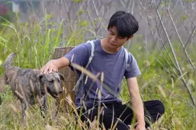 农村小伙拍摄乡村生活圈粉千万，被网友称为“男版李子柒”！