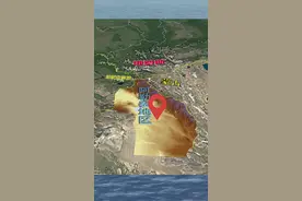 阿勒泰位于新疆维吾尔自治区的北端，隶属伊犁哈萨克自治州。它与俄罗斯、哈萨克斯坦和蒙古国三个国家接壤。阿勒泰是新疆边境线最长、相邻国家最多的县，被誉为“一地连三国，四口通欧亚”。 阿勒泰不仅是蒙古高原、中亚草原、准噶尔盆地和西伯利亚的连接点，还是草原丝绸之路的必经之路。这里也是欧亚游牧民族的迁徙走廊。阿勒泰是中国西北唯一与俄罗斯接壤的地方。中俄两国的国界线长达55公里，隔开了世界最大的两个内陆国——哈萨克斯坦和蒙古国。 视频封面