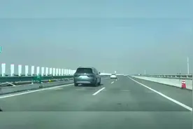 大哥的悬架是不是有点儿问题？ #道路千万条安全第一条 #问界m9