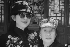 今年的大年三十是最特别的一次，这万家灯火，每一盏都在诉说团圆，每年站在门口迎接我的那个人，现在看不到了……妈妈今年蛇年我为你跳舞，以后我为会继续为你跳舞❤️视频封面