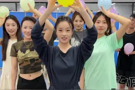 成语接龙纯享版 这样的公司氛围谁不喜欢#万万没想到 #结果出乎意料 #内容太过真实 #办公室游戏