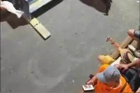 是牛疯了还是人疯了呢？#斗牛 #动物世界视频封面