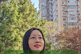 开车时遇到电动车自己摔倒，机动车有责任吗？#交通安全 #你怎么看 #涨知识