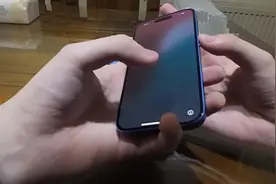 我说这是苹果最强的功能应该没人反对吧？盲人博主开箱iPhone 16视频封面