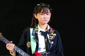 谢霆锋2025香港进化演唱会，17岁女吉他手Dale#谢霆锋 #女吉他手#谢霆锋香港演唱会
