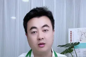 青春期孩子脸上长闭口痘痘家长要注意，早期正确处理很简单#闭口 #痘痘 #黑头#家长必看#抖出健康知识宝藏
