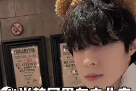 韩国男友也是领养了属于自己的猫头鹰 #海德薇#北京环球影城 #中韩情侣 #外国人在中国