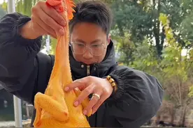 诠释白切鸡最全的做法 鸡肉嫩滑 鸡皮爽脆 一定要在家里做出来 太好吃了#美食#地方特色美食 #会下厨的男人