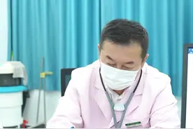 肥肝厚腻生痰，食积可能是痰多的原因，家长不要喂太多#小儿积食的表现 #小儿痰多 #儿童积食怎么调理脾胃 #小孩积食的症状 #小儿健脾化积视频封面