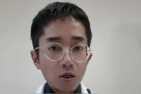 耳朵流脓千万别做这个动作 网红通耳操别乱用，小心加重病情#抖出健康知识宝藏 #通耳操 #化脓性中耳炎 #分泌性中耳炎视频封面