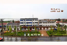 夏天的时候随手拍了一些街景，今天再拍了一些看看冬夏对比