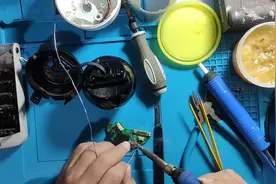 #乐橙小雪人 #乐橙tp2e拆解 #乐橙摄像头维修视频封面