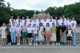 #南京军区特警团特种一连老兵，参观淮海战役纪念馆视频封面