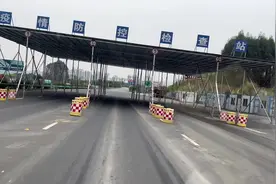 广西已放开。南宁柳州东高速出口的疫情检查已撤