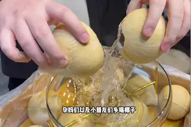 为什么推荐喝椰子呢？椰子可是大自然的饮料，天然绿色又好喝～