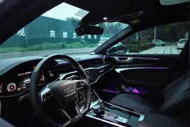 奥迪A6动感型和致雅型，你会怎么选？我觉得动感才是A6的天花板