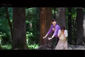 韩剧：朴海镇和赵宝儿一起骑车上班，喜获女友可爱BoBo心满意足视频封面