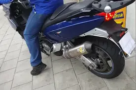 吉雷拉 gp1000cc 大排量踏板摩托车
