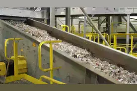 生活垃圾中的塑料袋回收制塑料颗粒，低碳生活，节约资源视频封面