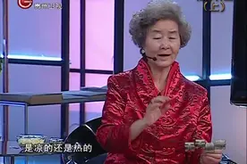 天天健康：百合花作用于心、肺，可以润肺止咳，静心安神