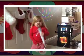 （话筒甩头女孩）大家知道这个视频是哪个表情包的出处吗？