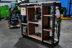 用免螺丝的角铁制作一个工具车