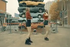 全网最火c哩c哩舞蹈版！帅炸了《panama》