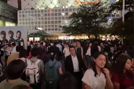 实拍日本街景：晚上在东京涩谷散步